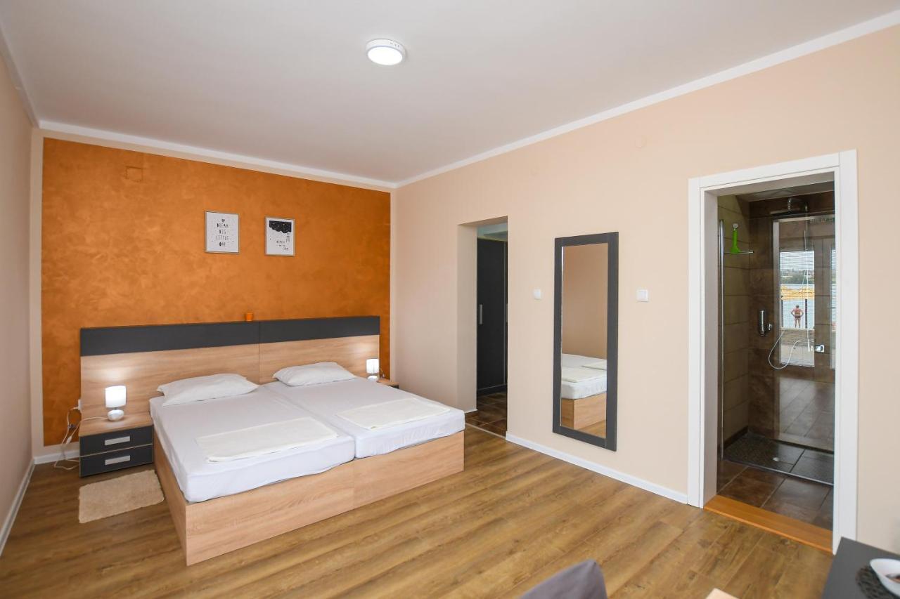 Danubiana Apartments 5 Kladovo Extérieur photo